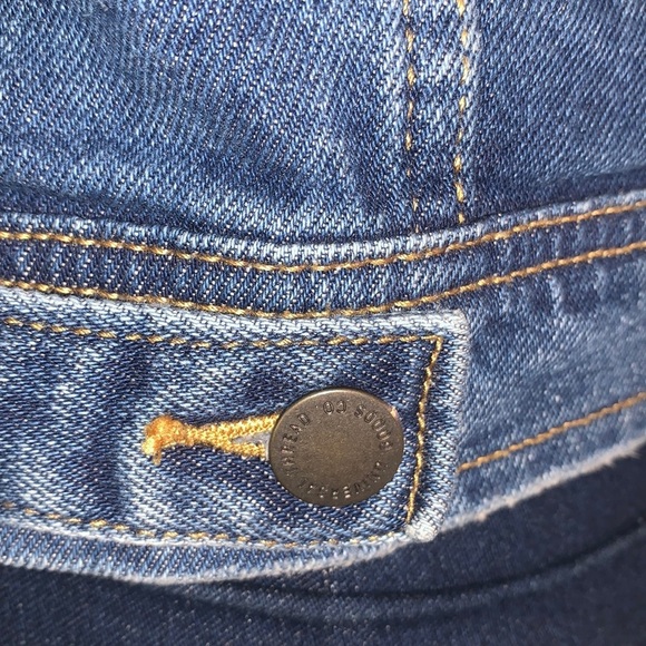 Universal Thread Denim Jacket - Picture 4 of 8